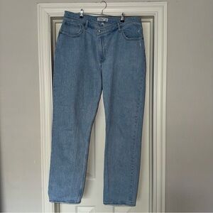A&F Size 16/33 Curve Love 90’s Straight Ultra High Rise Jeans light blue